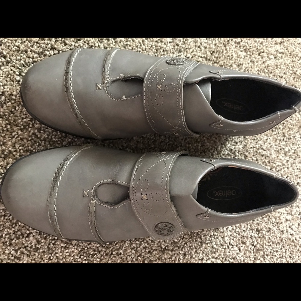 AETREX adorable shoes!